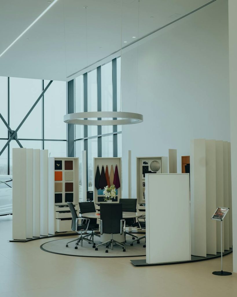Retail Space Relocation: Effortlessly Boost Sales and Success Explore a sleek and modern retail display setup in a contemporary store interior.