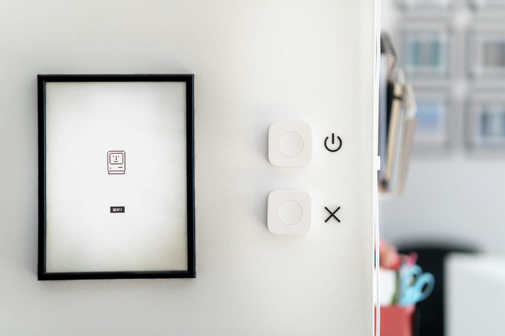 Salvage Stylish Home Decor Transformation: Effortless and Inspiring Modern minimalist interior featuring smart home devices and framed art for contemporary design aesthetics.